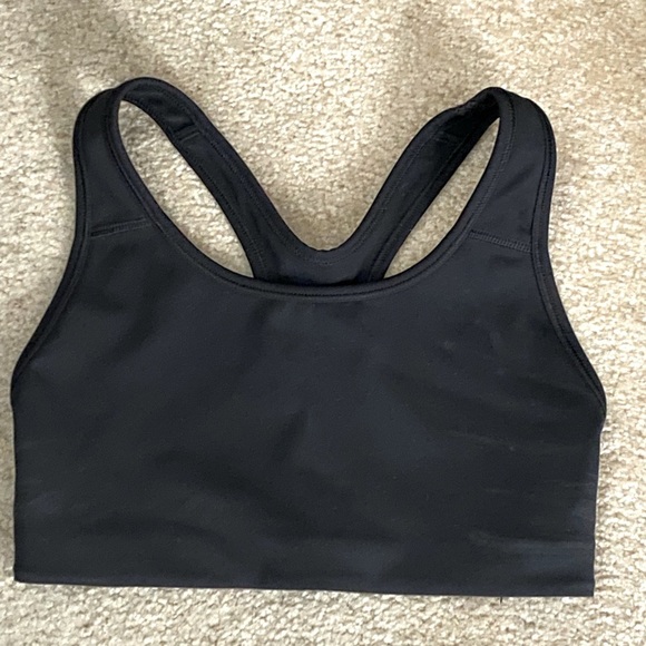 Aritzia Other - Black Xs - Movement connects. This is the constant. Sports bra. No padding.